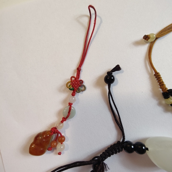 Jade Jewelry Bundle White Jade Bracelet, Yellow Jade Beaded Bracelet & More - Picture 3 of 10